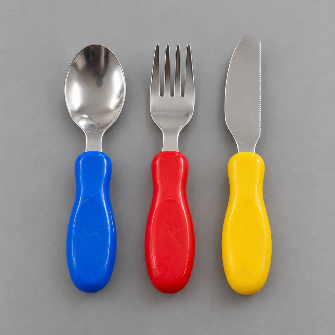 Market rafındaki plastik set