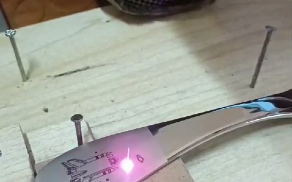 Lazer gravür ile baskı arasındaki fark